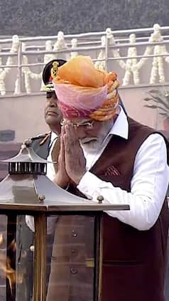 PM Modi's Yellow Bandhani 'Pagdi' And Lord Ram Connection
