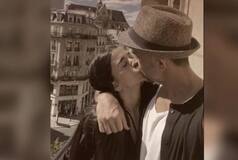 As Hrithik Turns 50, Girlfriend Saba Pens Romantic Note Sealed With A Kiss
