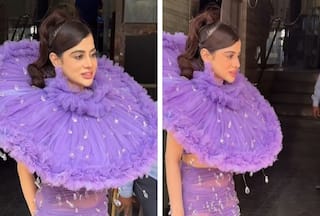 Uorfi Javed Looks Monsoon Weather Ready With That Purple Umbrella Outfit, Netizens Call Her 'Chhatri Wali'