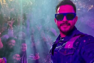 Aditya Narayan Case: Student Whose Phone Singer Snatched Breaks Silence, Says 'He Hit My Hand With Mic...'