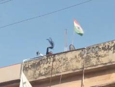 रायबरेली में राहुल गांधी की 'न्याय यात्रा' का विरोध, काले झंडे दिखाए गए । देखें VIDEO