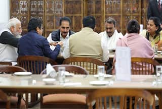 CPI(M) Slams UDF Leader Premachandran For Having Lunch With PM Modi; Congress Says 'Nothing Wrong'