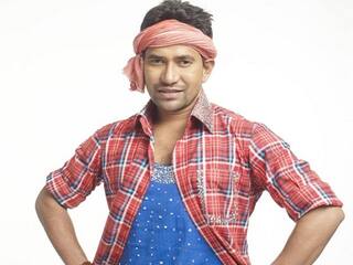 Happy Birthday Nirahua : भोजपुरी स्टार 'निरहुआ' बनने के लिए दिनेश लाल यादव को रेलवे स्टेशन पर बितानी पड़ी कई रातें