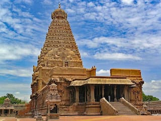 Brihadeeswarar Temple To Sangeetha Mahal: 5 Best Places To Visit In Thanjavur