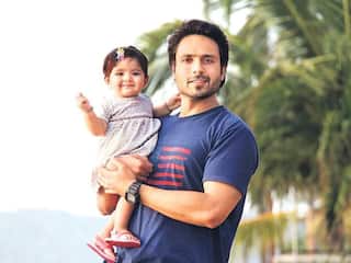 Iqbal Khan Birthday : फाल्गुनी पाठक के म्यूजिक वीडियो में नजर आए थे इकबाल खान, इतने रुपये मिली थी पहली सैलरी