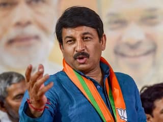 'चोर-चोर मौसेरे भाई...' कांग्रेस और AAP पर मनोज तिवारी का तीखा प्रहार । देखें VIDEO