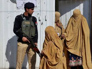 Pakistan Elections: Imran Khan's PTI-Backed Independents Neck-In-Neck With Sharif's PML-N; 12 Dead In Terror Attacks On Poll Day