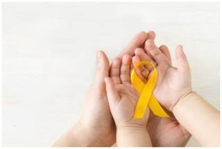 International Childhood Cancer Day 2024: सिर्फ बड़े ही नहीं, बच्चे भी आ सकते हैं इस कैंसर की चपेट में