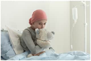 Childhood Cancer Day: बच्चे में दिख दे रहे ये लक्षण हो सकते हैं Red flags का इशारा