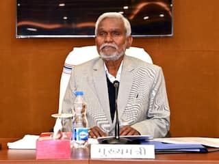 What's Cooking? Former Jharkhand CM Champai Soren Lands in Delhi, Likely To Meet BJP Top Brass