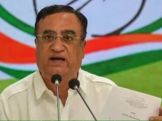 Congress Claims I-T Dept 'Undemocratically' Withdrew Rs 65 Cr From Party's Bank Accounts