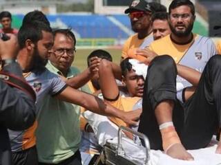 VIDEO: सिर पर गेंद लगने के बाद खून से लहू लुहान हुए मुस्तफिजुर रहमान अस्पताल में भर्ती, हालत नाजुक