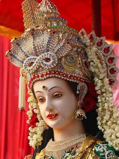 माघ पूर्णिमा के दिन इन मंत्रों का करें जाप, मां लक्ष्मी होंगी प्रसन्न