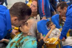 Salman Khan Expresses Unconditional Love, Shares Kiss With Mom Salma at CCL Event