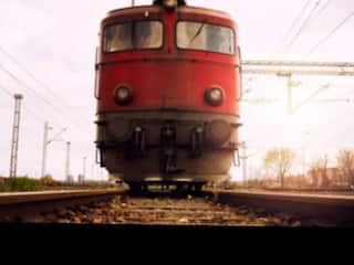 अब ट्रेन से कर सकेंगे अपने फेवरेट खाने का ऑर्डर, Swiggy करेगा फूड डिलीवरी