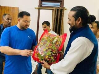 पत्रकार हत्याकांड के आरोपी के साथ वायरल हो रही तेजस्वी यादव की तस्वीरें, BJP ने बोला हमला