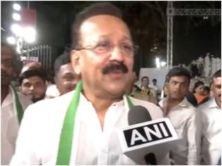 50 साल तक कांग्रेस में रहे बाबा सिद्दीकी ने अजित पवार गुट वाली NCP जॉइन की, बोले- मैं दुखी हूँ, लेकिन...