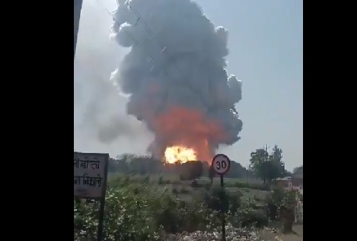 Breaking News: Major Blast At Firecracker Factory In Madhya Pradesh's Harda; 20 Injured, Several Feared Trapped