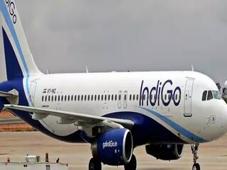 उड़ान के दौरान बिगड़ गई यात्री की तबीयत, पटना-अहमदाबाद Indigo फ्लाइट इंदौर की गई डायवर्ट