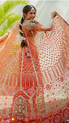 Rakul Preet Singh's Colourful Tribute to Her Sikh Heritage in a Phulkari Set