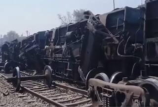 VIDEO: 10 Wagons Of Goods Train Derail Near Delhi's Sarai Rohilla Railway Station, Rescue Ops Underway