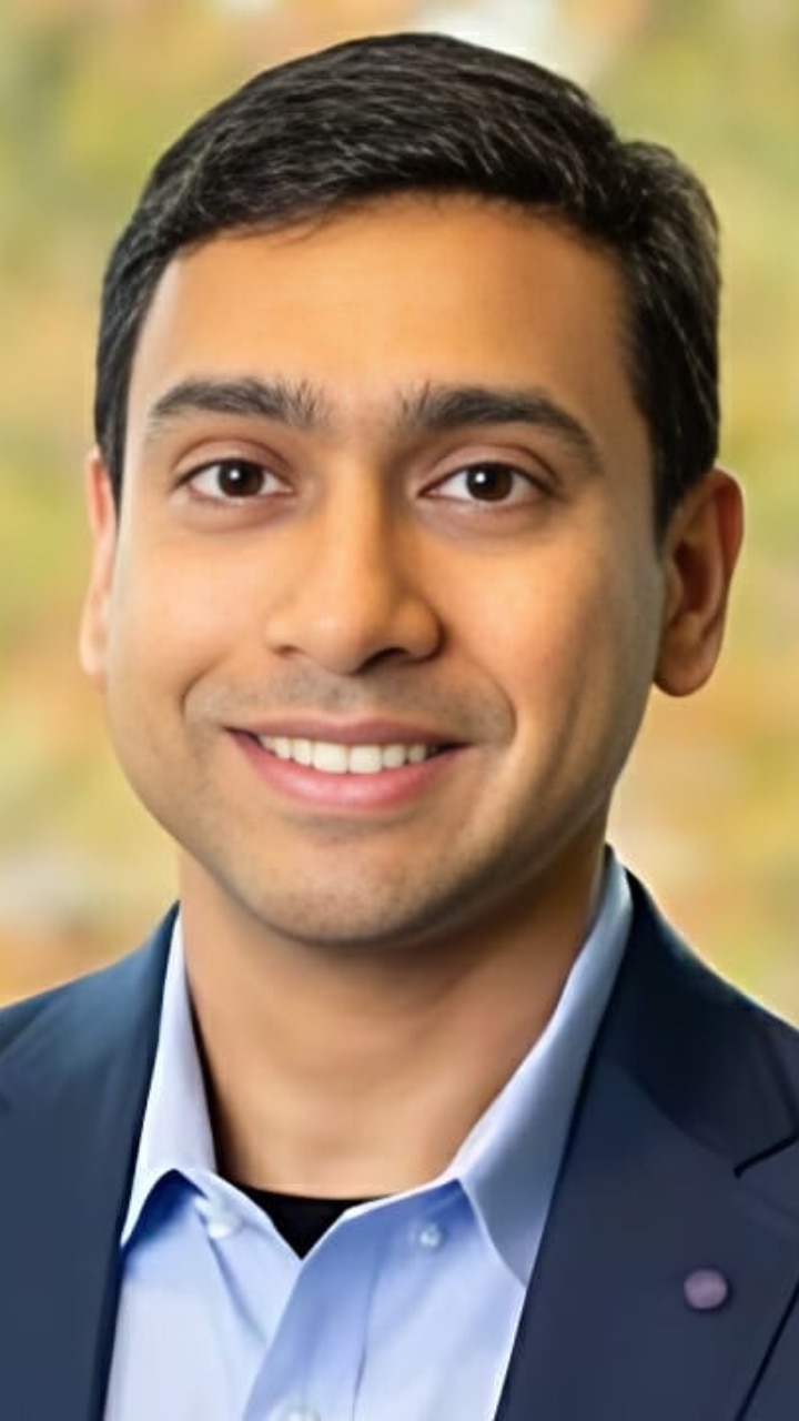 Microsoft Windows Lead Pavan Davuluri: Educational Qualification
