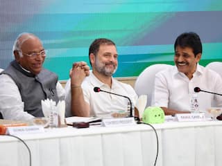 CWC Meeting: '5 न्याय, 25 गारंटी...' मेनिफेस्टो पर हुई बैठक के बाद खड़गे बोले- देश चाहता है बदलाव