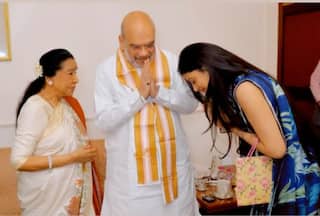 Asha Bhosle Meets Amit Shah, Launches    Best of Asha    Biography Book Ahead of Her 90th Birthday, See Pics