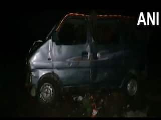 Road Accident: Car Plunges Into Canal In Bulandshahr; 1 Dies, Many Injured And 3 Missing
