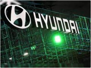 Hyundai ने फरवरी में बेच डाली 60 हजार से ज्यादा गाड़ियां, जानें Tata Motors ने कितना किया सेल