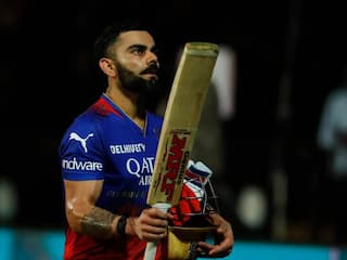 IPL 2024: विराट कोहली ने सर्वाधिक छक्के लगाने की लिस्ट में MS Dhoni और क्रिस गेल जैसे धुरंधरों को पीछे छोड़ा, इस नंबर पर पहुंचे