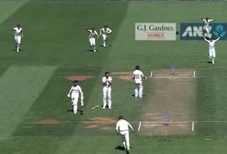 WATCH | Kane Williamson   s BIZARRE Run Out After Mid-Pitch Collision