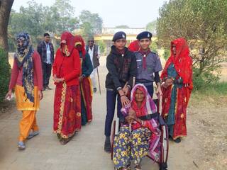 Lok Sabha Election: EC Announces 'Vote-From-Home' Facility For THESE Voters; Check Details