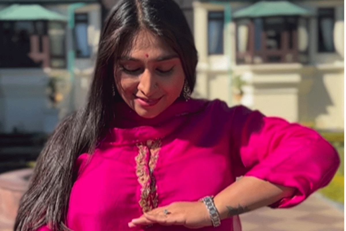 ये रिश्ता क्या कहलाता है फेम Mohena Kumari के घर गूंजेगी किलकारी, वीडियो में दिखी खुशी