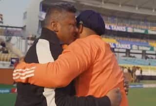 Sarfaraz Khan's Father Warns Aspiring Cricketers About Scammers Using His Name