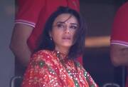 Priety Zinta's Beautiful Look Indian Look Steals Show During PBKS vs DC IPL 2024 Match | WATCH VIDEO