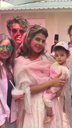 8 Inside Pics From Priyanka Chopra, Nick And Malti's Holi Bash