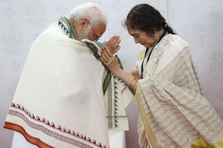 Prime Minister Modi Meets Padma Vibhushan Awardee And Legendary Actress Vyjayanthimala