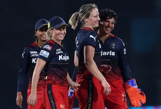 Ellyse Perry's All-round Heroics Sends Royal Challengers Bangalore To Playoffs