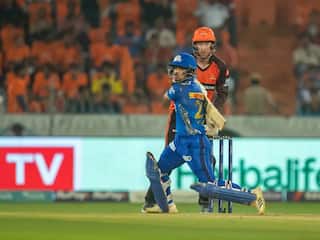 SRH vs MI Pitch Report: पहली जीत की तलाश में उतरेंगे हैदराबाद-मुंबई इंडियंस, जानें पिच रिपोर्ट और वेदर अपडेट