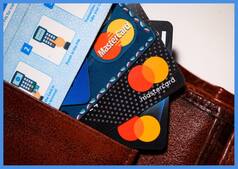 Credit Card New Rules: बैंक कस्टमर्स को मिलेगी बड़ी राहत, क्रेडिट कार्ड से जुड़े नियमों में बदलाव, जानें- क्या मिलेगा फायदा?