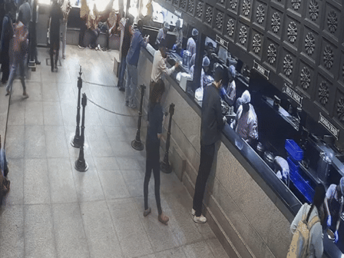 Rameshwaram Cafe ब्लास्ट में IED का इस्तेमाल, CCTV में बैग रखते दिखा संदिग्ध; CM बोले- दोषियों को बख्शा नहीं जाएगा