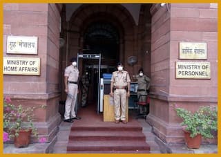 गृह मंत्रालय ने FCRA रजिस्टर्ड NGO की वैधता 30 जून तक बढ़ाई, रीन्यूअल के लिए पेंडिंग अप्लिकेशंस को मिली राहत