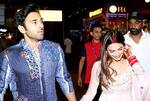 Kriti Kharbanda Blushes, Pulkit Samrat Holds Her Hand as Paps Sing 'Mubarak Ho Tumko...' at Mumbai Airport - Watch Viral Video