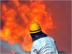 Massive Fire Breaks Out at Garjiya Devi Temple Complex in Uttarakhand, Several Shops Gutted | Watch