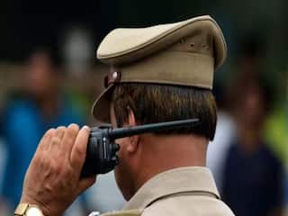 OMG! लहसुन की फसल की रखवाली कर रहे किसान पर हमला, धारदार हथियार से रेत दिया गला