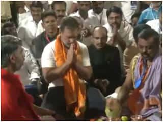 नासिक के त्र्यम्बकेश्वर ज्योर्तिलिंग मन्दिर में की पूजा, यात्रा रोककर मंदिर पहुंचे | VIDEO
