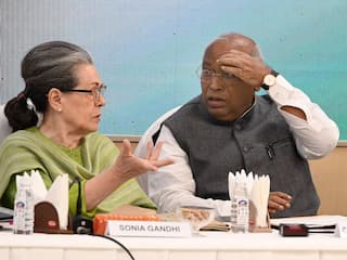 Puri Lok Sabha Polls: Congress Names Jay Narayan Patnaik as Candidate After Sucharita Mohanty Pulls Out Over Fund