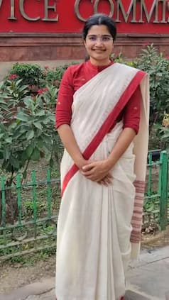 IAS Officers Salary, Perks And Allowance Per Month - Check Here