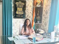 IAS Ria Dabi Salary; Perks And Facilities Enjoyed By IAS Tina Dabi's Sister